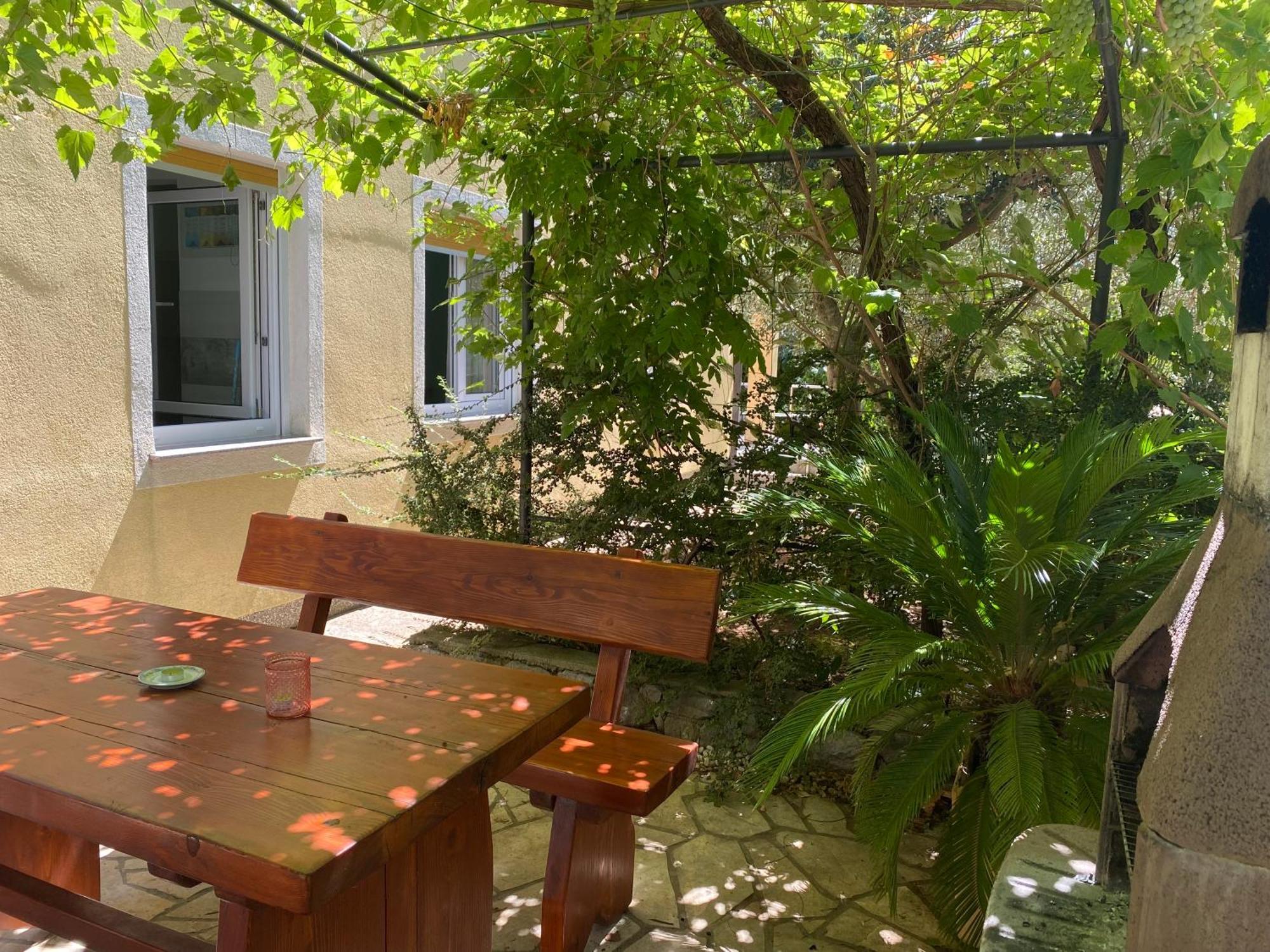 Apartments Topic & Krk Central Location Krk Town Exterior photo